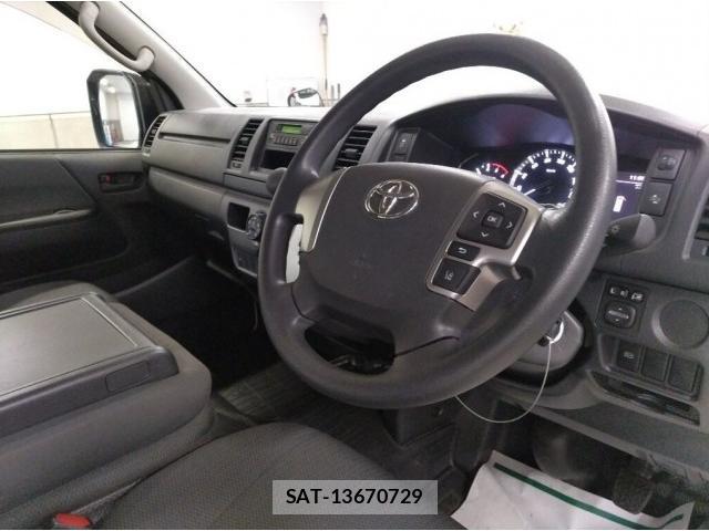 Toyota HIACE VAN 2023-06 8342817-3