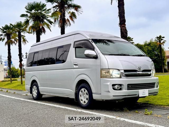 Toyota HIACE VAN 2006-07 8342897-0
