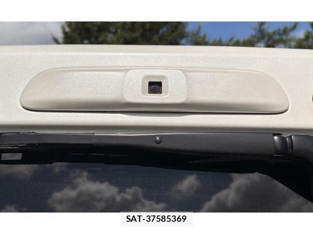 Toyota HIACE VAN 2022-04 8343429-13