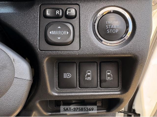 Toyota HIACE VAN 2022-04 8343429-15