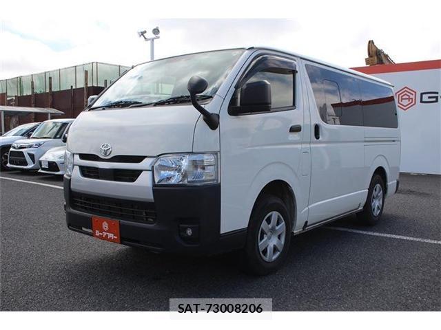 Toyota HIACE VAN 2022-11 8343553-11
