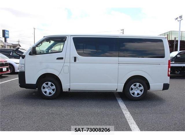 Toyota HIACE VAN 2022-11 8343553-12