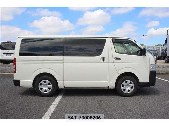 Toyota HIACE VAN 2022-11 8343553-16