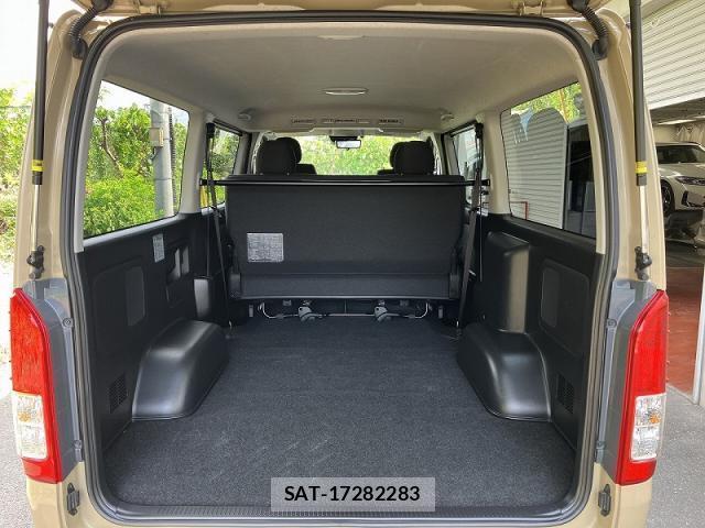 Toyota HIACE VAN 2024-06 8343689-6