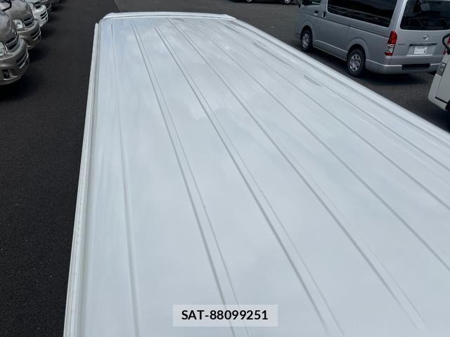 Toyota HIACE VAN 2015-10 8343885-14