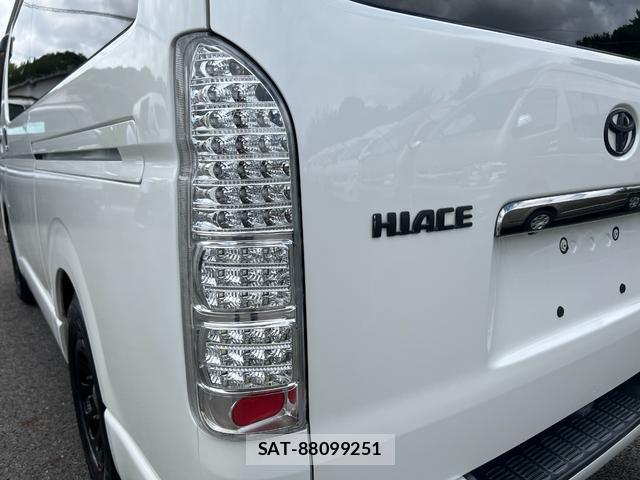 Toyota HIACE VAN 2015-10 8343885-17
