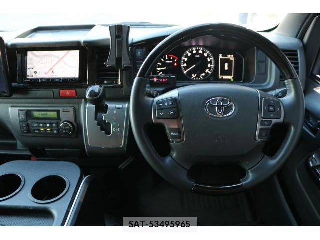 Toyota HIACE VAN 2020-08 8344085-2