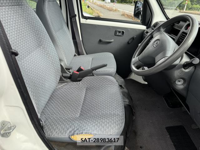 Daihatsu HIJET CARGO 2015-02 8343656-11