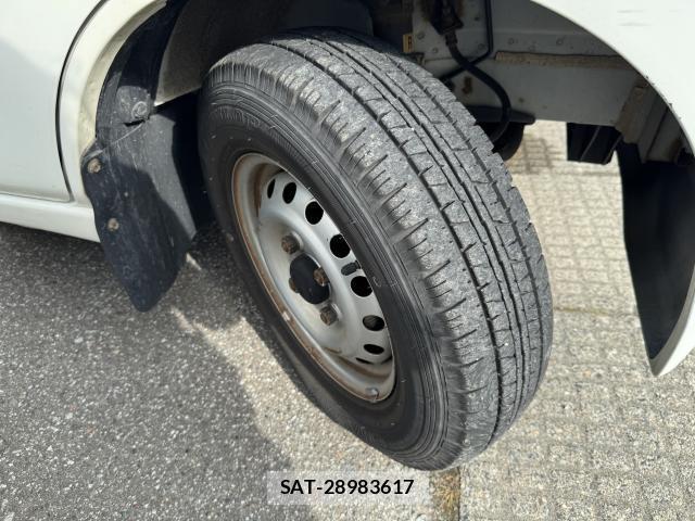 Daihatsu HIJET CARGO 2015-02 8343656-18