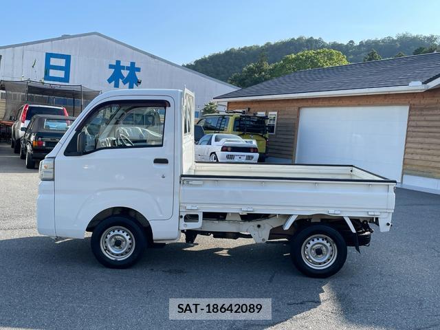 Daihatsu HIJET TRUCK 2015-03 8342378-4