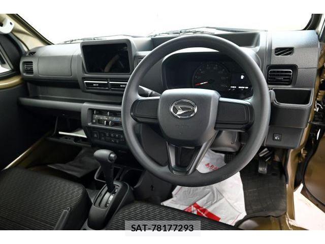 Daihatsu HIJET TRUCK 2022-04 8344009-2