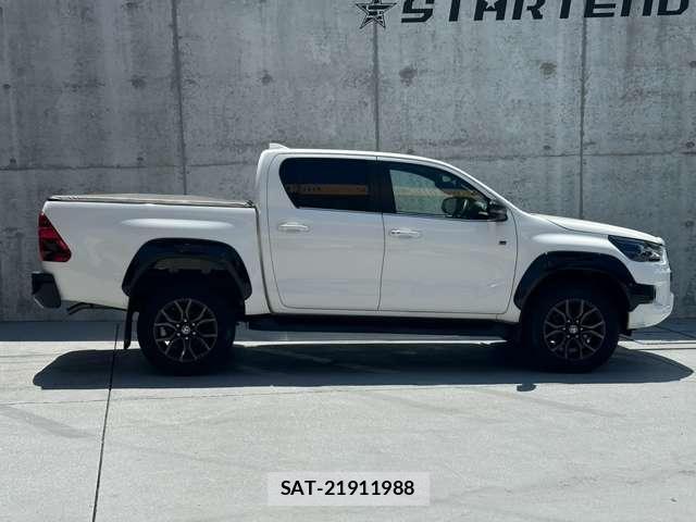 Toyota HILUX 2023-09 8343838-1