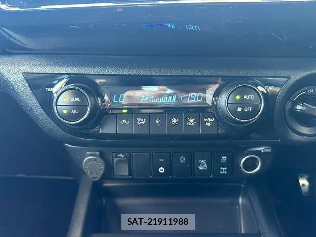 Toyota HILUX 2023-09 8343838-13