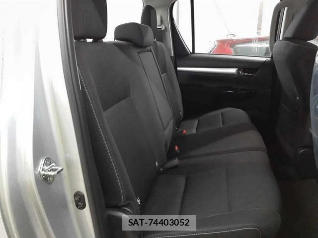 Toyota HILUX 2026-07 8342795-3