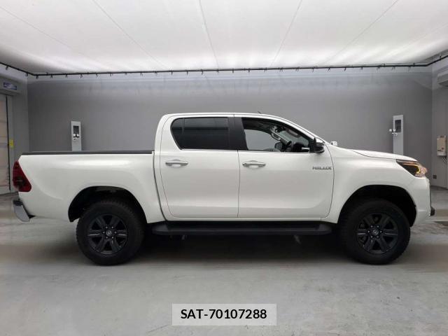 Toyota HILUX 2023-10 8342995-14