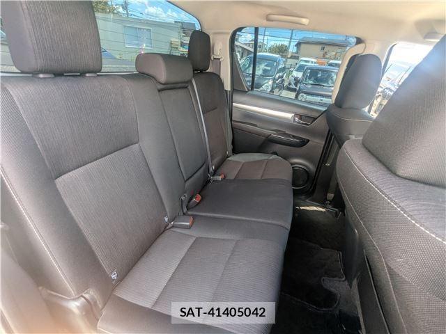 Toyota HILUX 2017-10 8343584-10