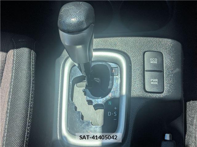 Toyota HILUX 2017-10 8343584-17