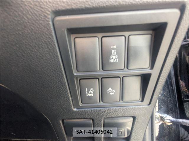 Toyota HILUX 2017-10 8343584-18