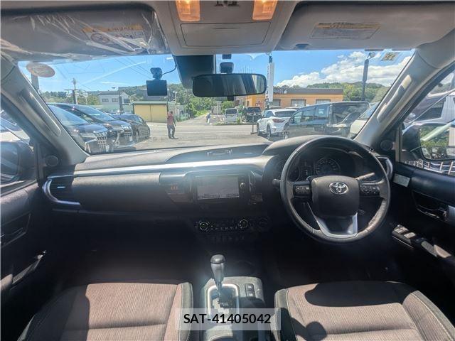 Toyota HILUX 2017-10 8343584-2
