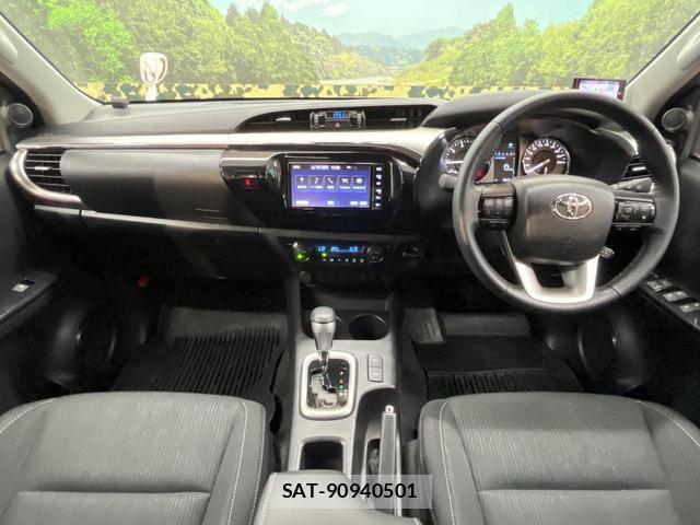 Toyota HILUX 2023-04 8343900-1