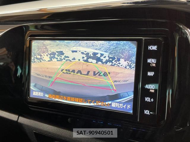 Toyota HILUX 2023-04 8343900-3