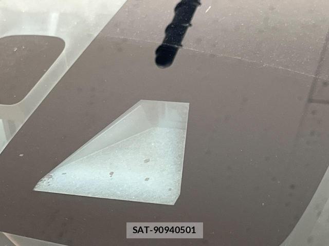 Toyota HILUX 2023-04 8343900-4