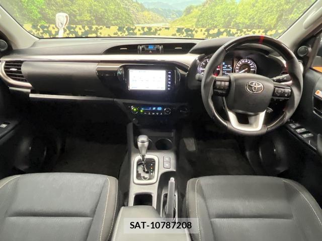 Toyota HILUX 2021-09 8343908-1