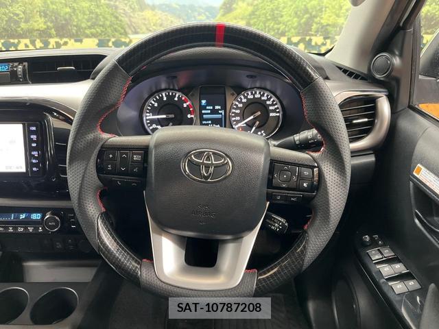 Toyota HILUX 2021-09 8343908-10