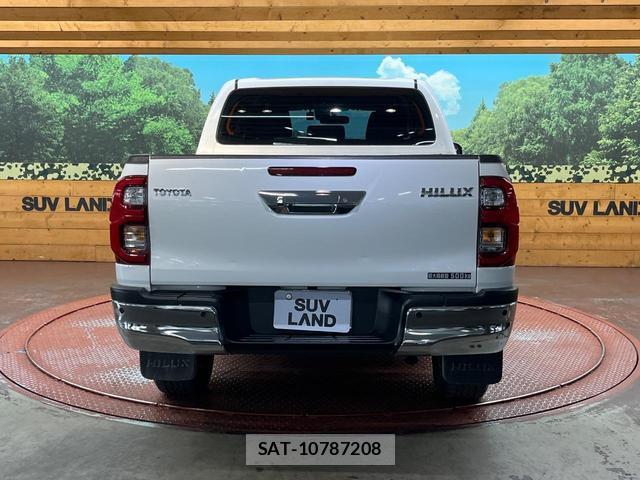 Toyota HILUX 2021-09 8343908-14