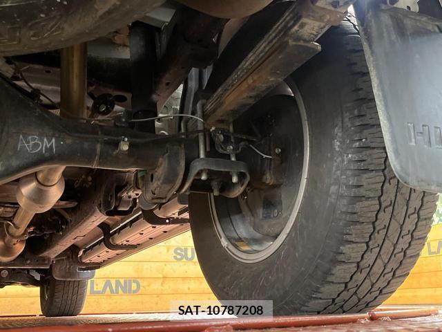 Toyota HILUX 2021-09 8343908-19