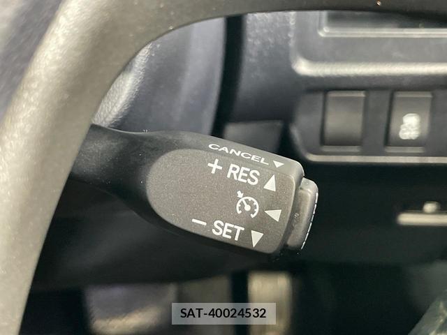Lexus HS 2010-07 8344198-6