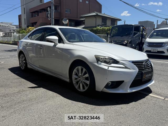 Lexus IS 2013-10 8342500-13