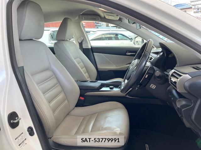 Lexus IS 2013-09 8343843-7