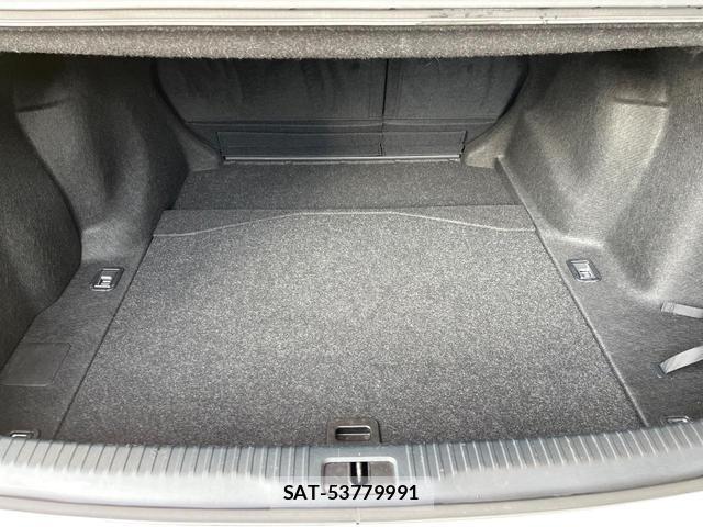 Lexus IS 2013-09 8343843-9