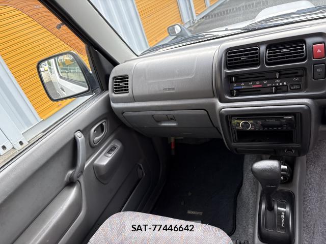 Suzuki JIMNY 2001-04 8343522-16