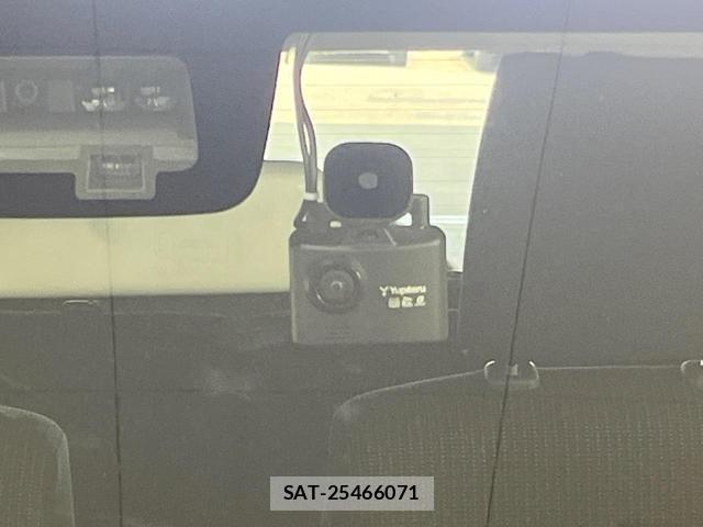 Suzuki JIMNY 2023-04 8343720-4