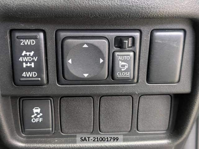 Nissan JUKE 2016-04 8342707-16