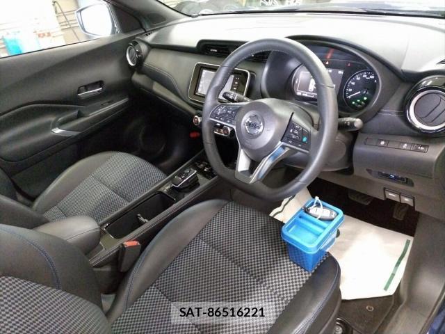 Nissan KICKS 2023-03 8343007-2
