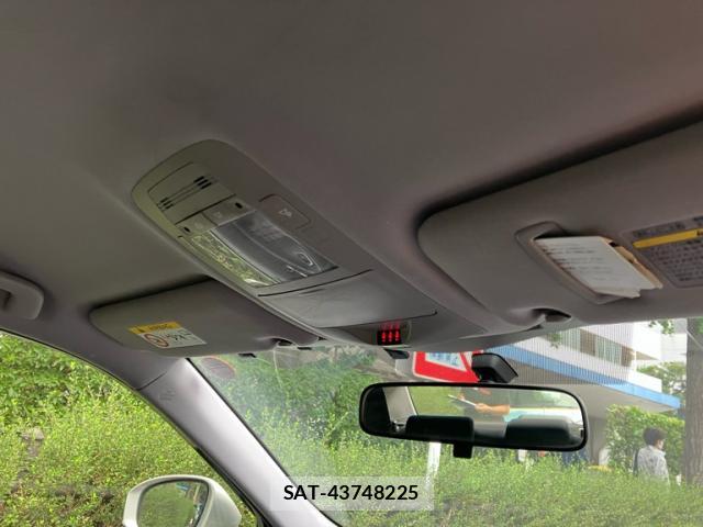 Toyota KLUGER HYBRID 2014-03 8342524-19