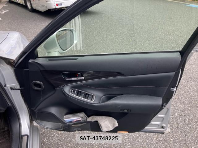 Toyota KLUGER HYBRID 2014-03 8342524-8