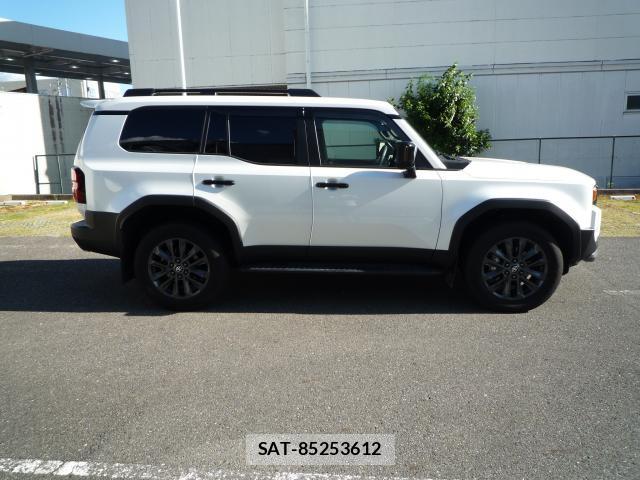 Toyota Land Cruiser 250 2024-04 8342123-2