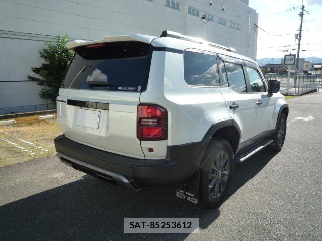 Toyota Land Cruiser 250 2024-04 8342123-5