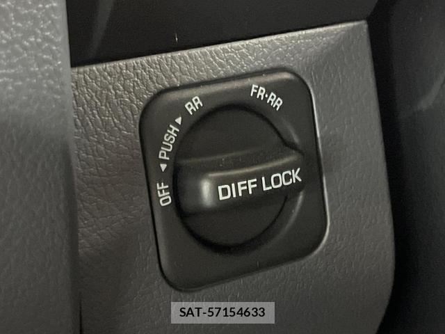 Toyota Land Cruiser 70 2024-06 8343904-2