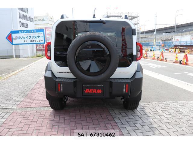 Toyota Land Cruiser FJ 2026-07 8344367-10
