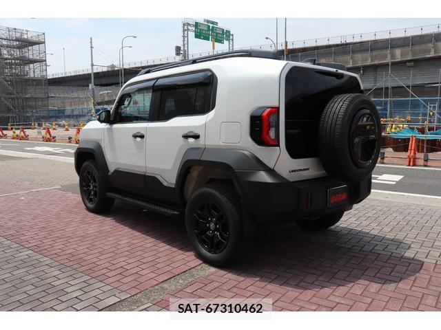 Toyota Land Cruiser FJ 2026-07 8344367-12