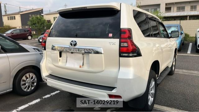 Toyota LAND CRUISER PRADO 2021-04 8343216-12