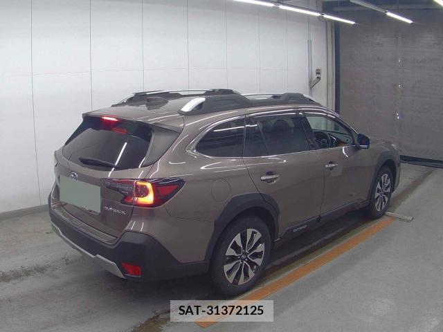 Subaru OUTBACK 2024-03 8342960-3