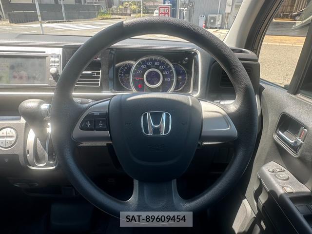 Honda LIFE 2012-03 8342206-17