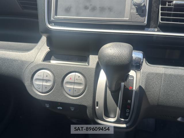 Honda LIFE 2012-03 8342206-19