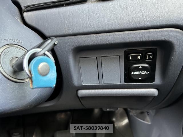 Toyota LITEACE NOAH 1999-07 8343761-8